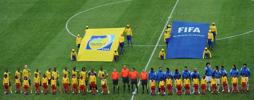 Das Eröffungsspiel des Fifa Confederations Cup 2009 zwischen Südafrika und dem Irak im Ellis Park stadium in Johannesburg on June 14, 2009. AFP PHOTO / VINCENZO PINTO 