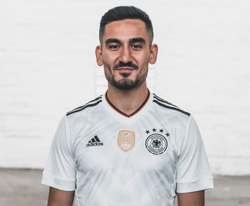 Alle Confed Cup Trikots präsentiert: Nr.1 - das deutsche Confed Cup Trikot 20ß17 von adidas.